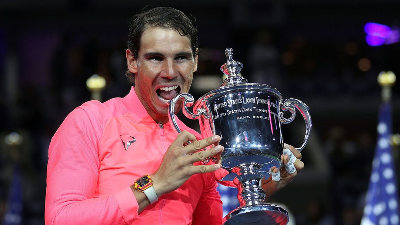 Rafa cel Mare. Nadal a câștigat titlul #16 în turneele de Mare Șlem în pas de defilare, după un prim set aprins. Cronica unei victorii altfel: intangibil pe serviciu, record perfect pe urcările la fileu și meci închis cu serviciu-voleu în fața uriașului Anderson. "Sunt atât de fericit!"