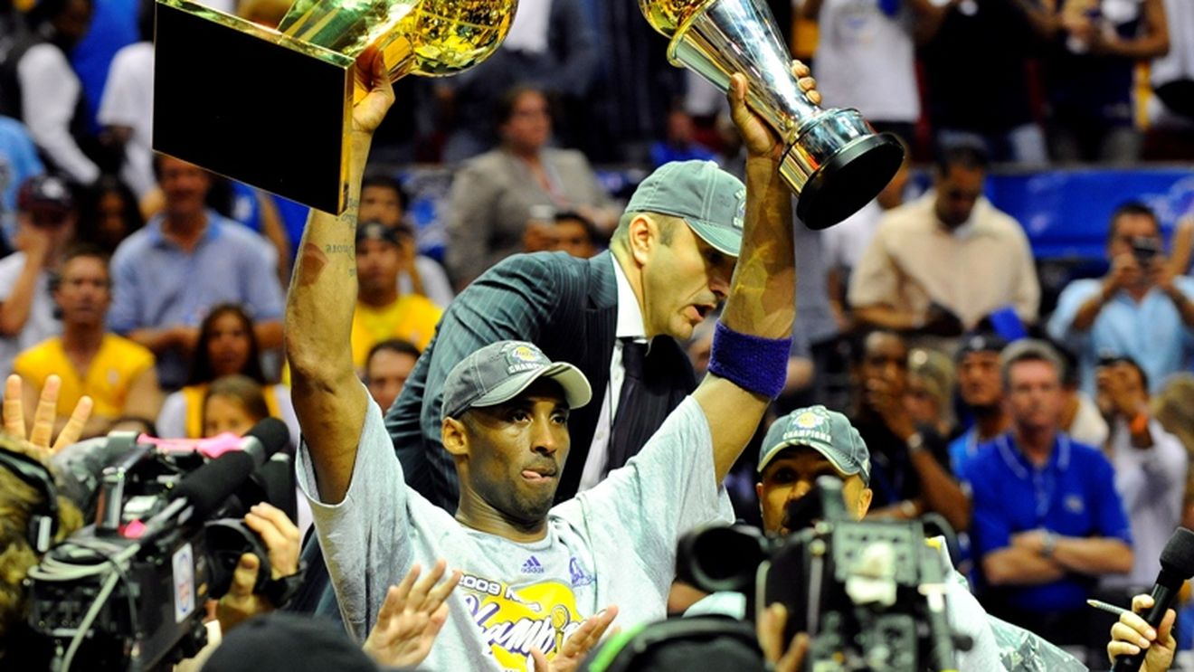 LA LAKERS,** CAMPIOANA NBA! Kobe Bryant, MVP!