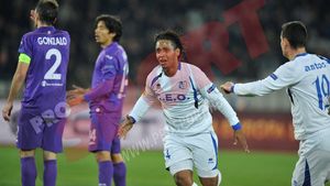 Răspuns genial al lui Eric, după ce toscanii l-au aplaudat în tur. A făcut 'victime' în Italia: "Incredibil!" Cum au comentat golul