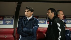 Condițiile lui Piți pentru a veni la Dinamo!** A cerut 4 fundași și doi jucători pe care urma să-i "fure" de sub nas lui Gigi Becali