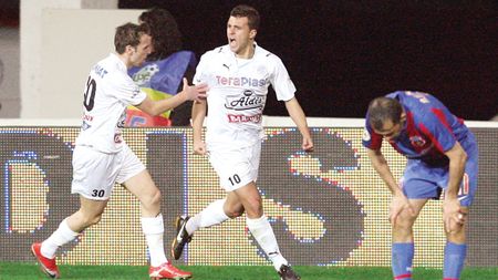 Dinu Gheorghe: "Ni-l dorim pe Moraes!" / Pădureanu: "Să dea 2 milioane și să-l ia"