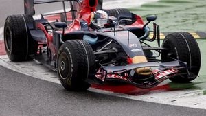 Vettel rescrie istoria la Monza