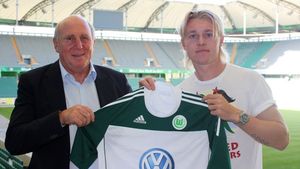 Kjaer a semnat cu VfL Wolfsburg!