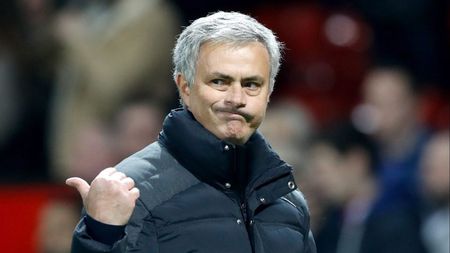 Scapă de balast! Doi jucători de la United, "curățați" de Mourinho