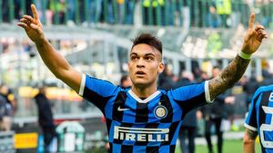 Fotbalistul transferat de Rapid a fost felicitat de Lautaro Martinez pentru venirea în România: „Succes, leule”