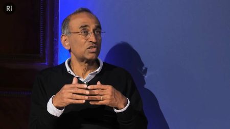 Laureatul Nobel în chimie a dezvăluit că limitarea caloriilor ajută la încetinirea îmbătrânirii