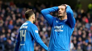 Notă de corigent pentru Ianis Hagi, după Rangers - St. Mirren 0-2