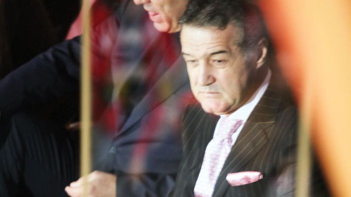Adevăratul motiv pentru care Becali a plecat de la stadion în pauza meciului cu Dinamo!