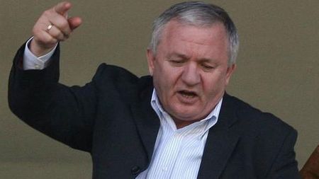 Adrian Porumboiu dă de pământ cu CFR Cluj:** "Cineva i-a dictat lui Alexandru raportul de la meciul cu "U"! Au un om care umblă la jucători"