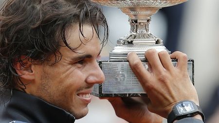 Nadal poate răsufla ușurat!** Ceasul de lux furat din apartamentul său a fost găsit, iar hoțul arestat