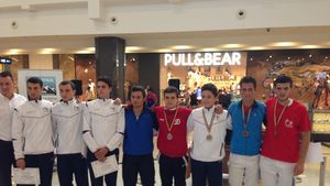 Iulian Teodosiu e campion național la sabie juniori