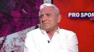 Best of Giovanni Becali la ProSport Live. Momentul în care Gică Hagi a riscat totul pentru visul său: „Până la 30 de ani nu avea bani” | VIDEO