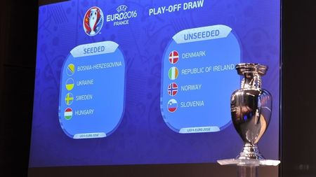 S-au tras la sorți meciurile din barajul Euro 2016. Suedia - Danemarca și Bosnia - Irlanda, cele mai tari partide. Ungaria, norocoasă. Cine ajunge la turneul final din Franța?