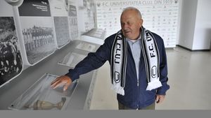 Suporter de legendă. Cel mai vechi fan al Universității Cluj va urmări diseară a treia finală a echipei pe care o iubește. A fost pe stadion la finalele din '49 și '65