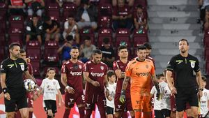 Verdict pentru cea mai controversată fază de la meciul CFR Cluj - Rapid. „O decizie inexplicabilă!”