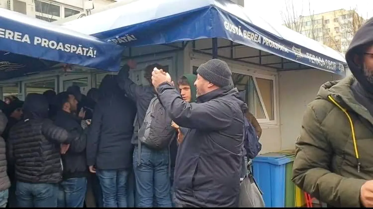 VIDEO | Moment inedit! Fanii lui Inter Milano s-au oprit să încerce faimoșii mici de la Terasa Obor! Ce căutau italienii acolo