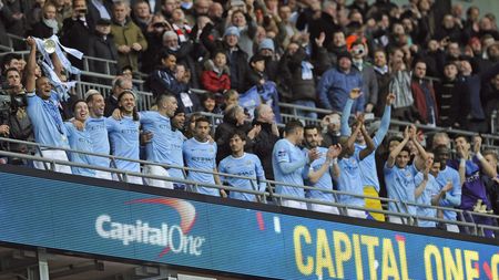 Gafă uriașă făcută de Pellegrini în direct, după primul trofeu la City. VIDEO: "Îmi place să antrenez o echipă atât de mare precum Manchester United"