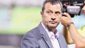 "Câinii", lideri după 16 luni!