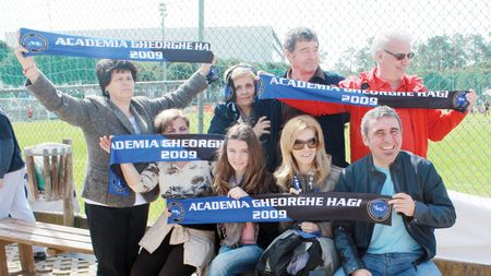 "Regele", singurul stelist din familia Hagi!** Sufocat de dinamoviști!