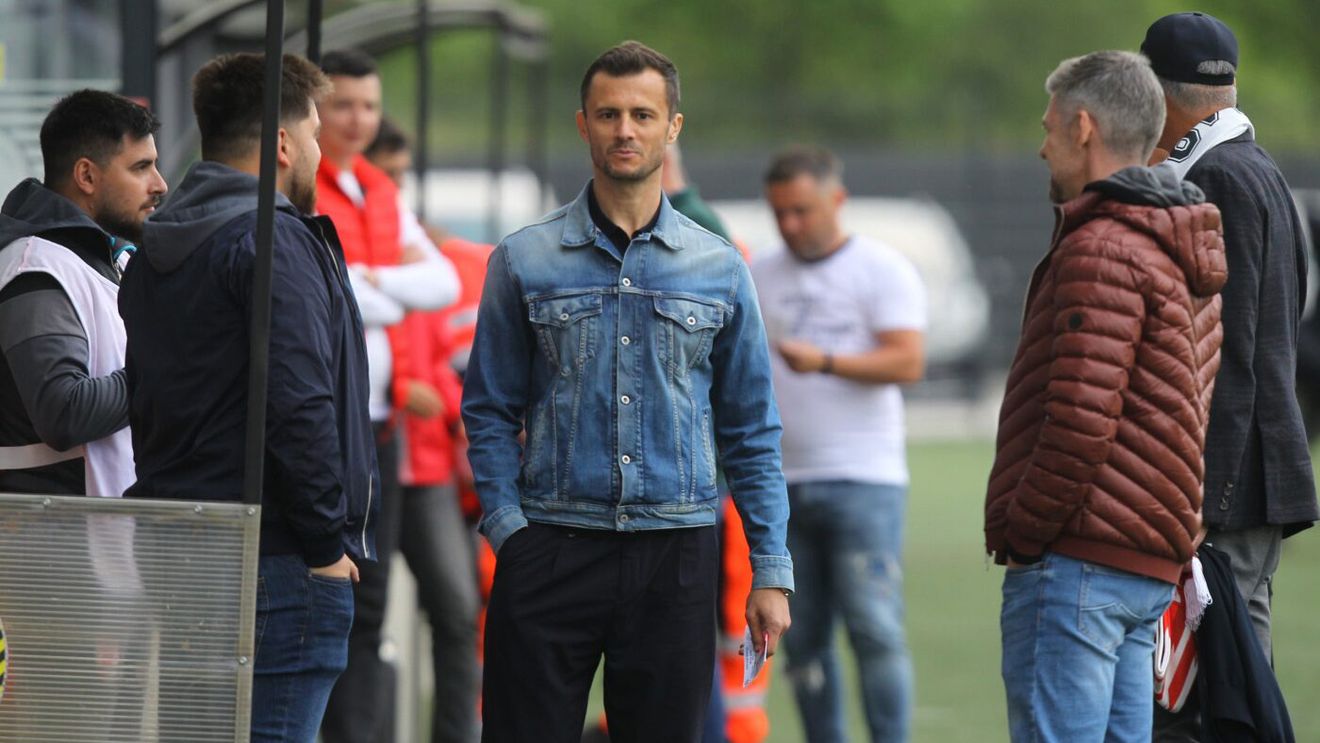 Transferul cu care Dinamo București e gata să dea o lovitură în Superliga. Negocieri avansate cu un fotbalist pe care Lazio Roma i-a plătit lui Betis Sevilla 7.500.000 de euro