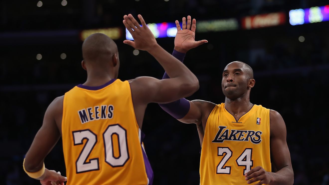 "Efectul" Kobe pe Twitter! "Antisocialul a devenit social!"** Bryant și-a făcut cont pe Twitter și are deja peste 400.000 de abonați!