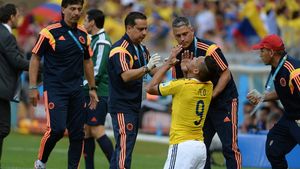 Columbia îl are pe Balotelli al ei. Cum a ajuns Teofilo Gutierrez cu pistolul în vestiar
