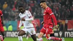 „Nu vreau să spun ceva care să...”. Reacția lui Braun, după ce a fost eliminat de arbitrul Barbu în Dinamo - Rapid 0-0