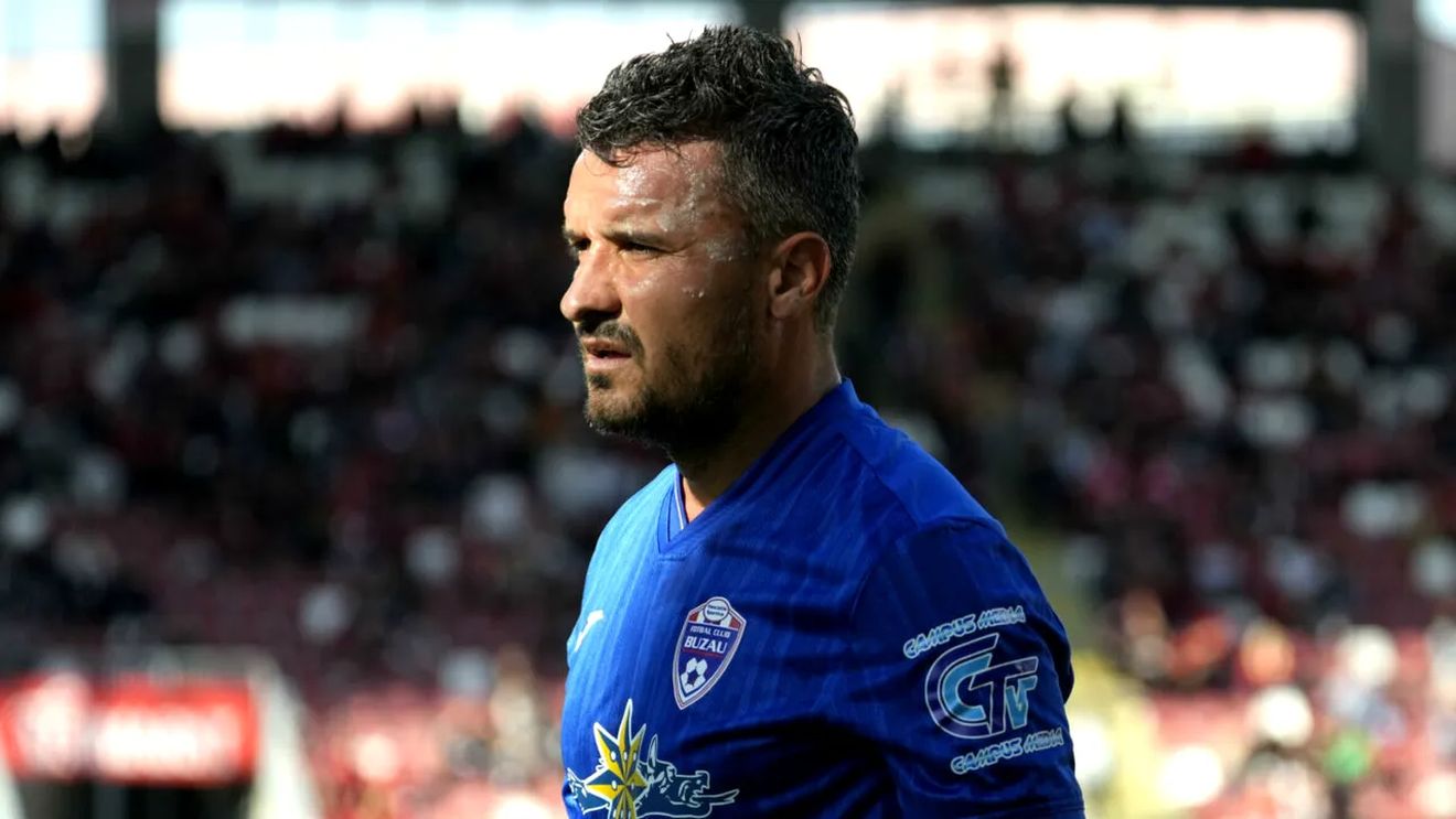 Se pregăteşte Constantin Budescu de Asia Express? Cum îşi petrece timpul după ce a fost dat afară de Ilie Stan şi cu cine s-a întâlnit