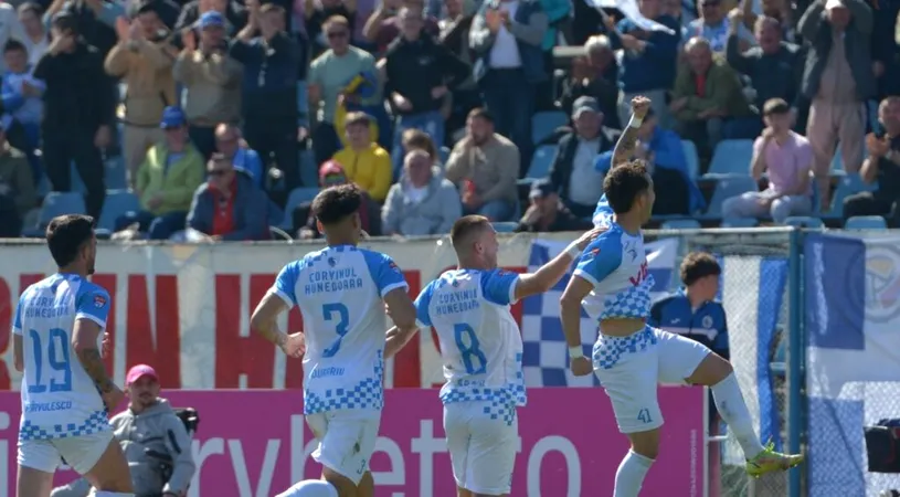 Corvinul Hunedoara se distanțează la 14 puncte de locul 3 după ultima etapă din sezonul regular, în urma victoriei cu FC Bihor. Florin Maxim: ”Am dat totul pe teren, băieții și-au dorit”