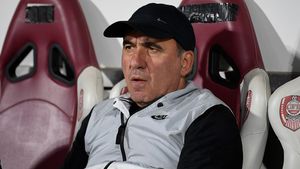 Oficial. Gică Hagi a luat o decizie grea: a retras echipa din campionat și FRF o va înlocui cu o retrogradată. Ce se va întâmpla cu fotbaliștii de la Farul II