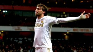 Michu și-a prelungit contractul cu Swansea!** "Trăiesc un vis aici, niciodată nu mi-a plăcut atât de mult să joc fotbal"