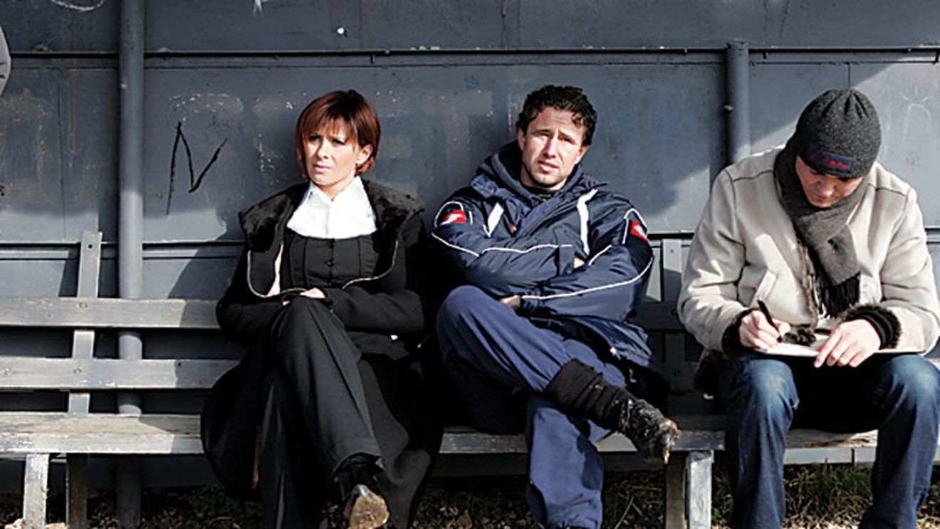 „Întru peste ei și dacă-s goi!"