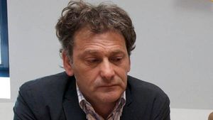 Vine Mathijssen pe Bega?