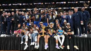 Golden State Warriors, campioană în NBA! Stephen Curry a reușit un meci fabulos și a fost desemnat MVP