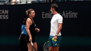 Surpriza începutului de an! Ce job a primit Patrick Mouratoglou, la Australian Open, după ce a fost concediat de Simona Halep! Antrenorul i-a șocat pe fani încă din prima zi. VIDEO
