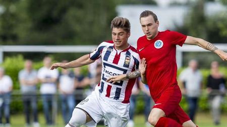 Încă un rateu al Stelei! Fotbalistul român pe care vicecampioana "l-a avut în mână" a ajuns să câștige pe terenul marelui Ajax: "A reușit într-o lună să devină respectat în Olanda"