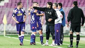 Contra își încurajează foștii elevi:** "Nu e nicio tragedie că au pierdut cu Rapid"