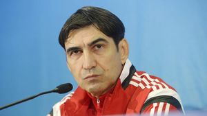 Victor Pițurcă a văzut ce s-a întâmplat la Universitatea Craiova: „E horror!”