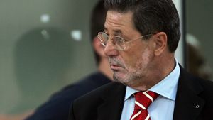 "Șansele ca Moți să plece sunt mai mici decât luna trecută"