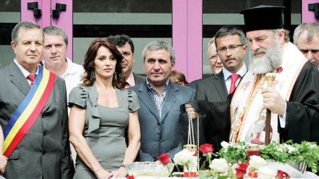 Nadia, primită ca și Ceaușescu la Onești