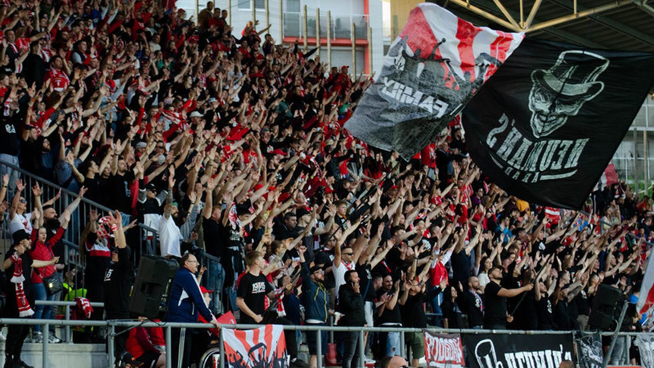 Fanii celor de la UTA, revoltați de atacul lui Daniel Stanciu la adresa lui Rareș Pop: „Să-și ceară public scuze!”