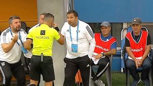 Marius Croitoru, eliminat la debutul pe banca lui FC U Craiova! Antrenorul va lipsi la meciul cu CFR Cluj