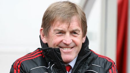 Liverpool are șansa de a lua un nou titlu după 22 de ani: Dalglish și-a prelungit contractul!