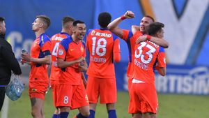 Atacantul pe care Gigi Becali l-a afară, înainte de Andrea Compagno, a dat 22 de goluri la noua echipă, dar a fost lovit de blestem! Ce s-a întâmplat cu vârful poreclit „Mamutu'” de patronul FCSB