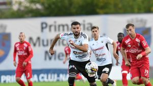 Toni Petrea nu se poate baza pe patru jucători la meciul cu Universitatea Cluj, arbitrat de o brigadă de Liga Campionilor! Chindia luptă pentru o poziție liniștită