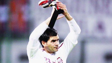 Două echipe se luptă pentru semnătura lui Bornescu!** Cu ce salariu e ademenit fostul portar al Rapidului