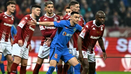 Trădare istorică în fotbalul românesc. Fotbalistul roş-albaştrilor semnează cu rivala de moarte a echipei sale
