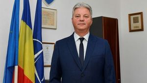 Ce a spus Bixi Mocanu după ce Florin Talpan i-a cerut să demisioneze! Juristul ar vrea să-i ia locul în fruntea Stelei. "Nu mai putem accepta foarte mult derapajele sale"
