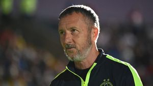 Hoțul a intrat să fure din casa prietenului, când știa că acesta e la mare, dar au dat nas în nas. Apoi, au mers la judecată la Meme Stoica: „Se fura la greu”