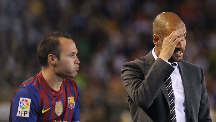"Am plecat de la Barcelona pentru că jucătorii nu mai erau motivați" Guardiola a primit replica de la Iniesta